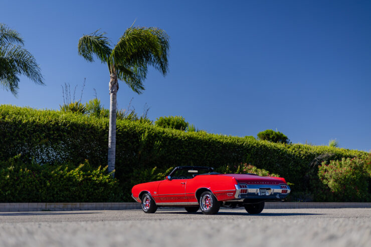 Jennifer Connelly Oldsmobile Cutlass Supreme 15