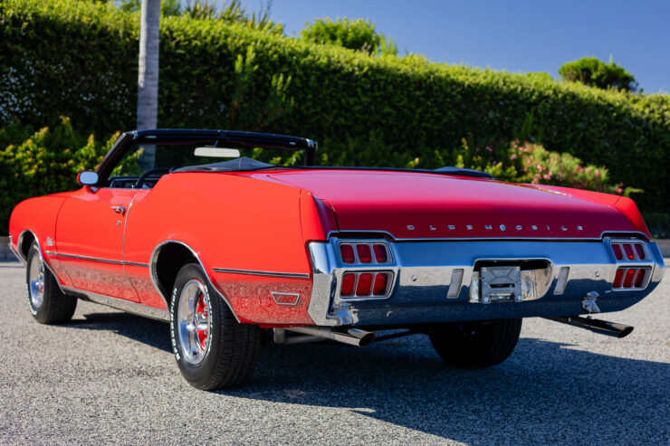 Jennifer Connelly Oldsmobile Cutlass Supreme 16