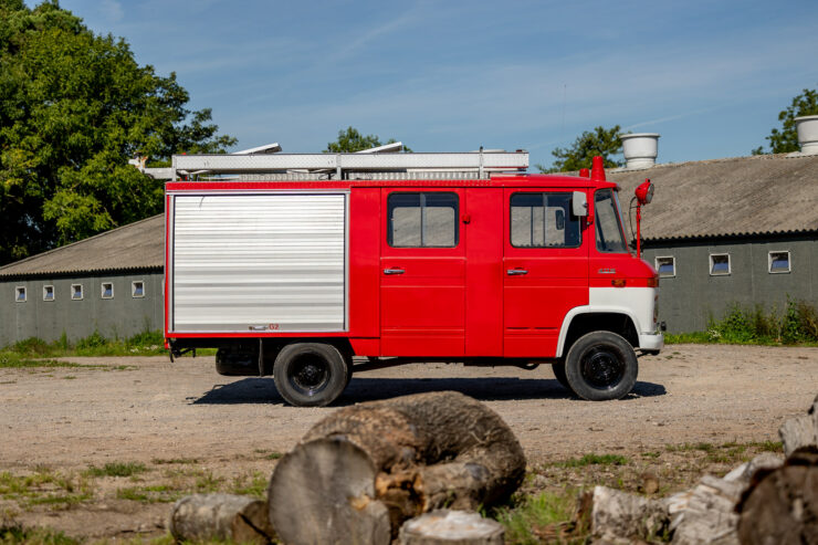 Mercedes Fire Truck Camper-10