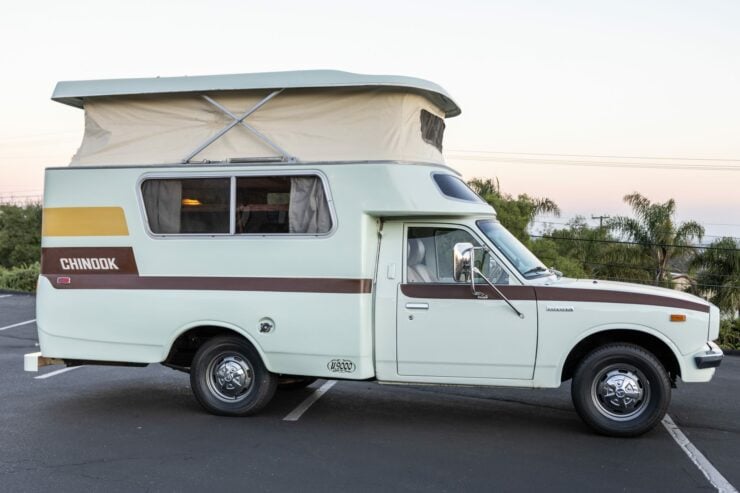 Toyota Chinook Camper 11