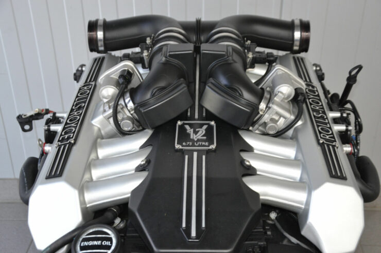 Rolls Royce Phantom V12 3