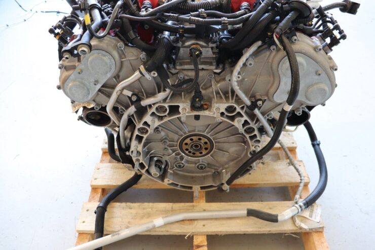 Ferrari Portofino V8 Engine 2