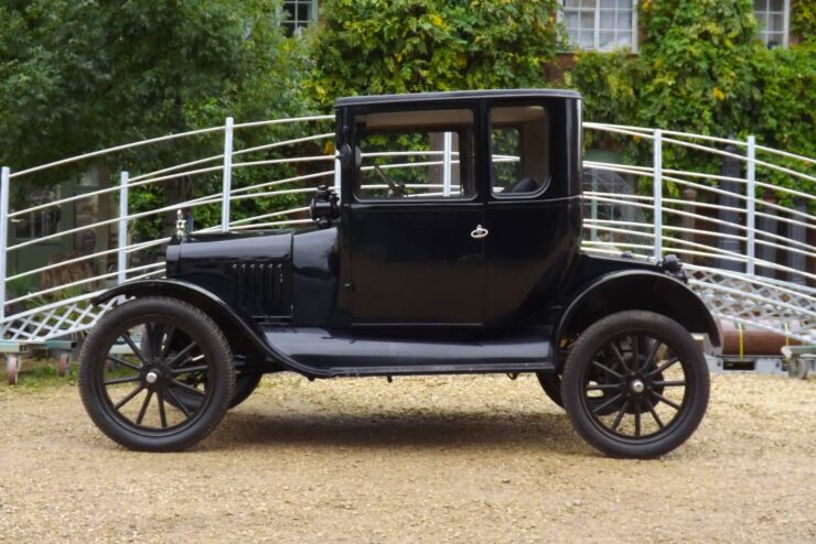 Ford Model T Doctor's Coupe 11
