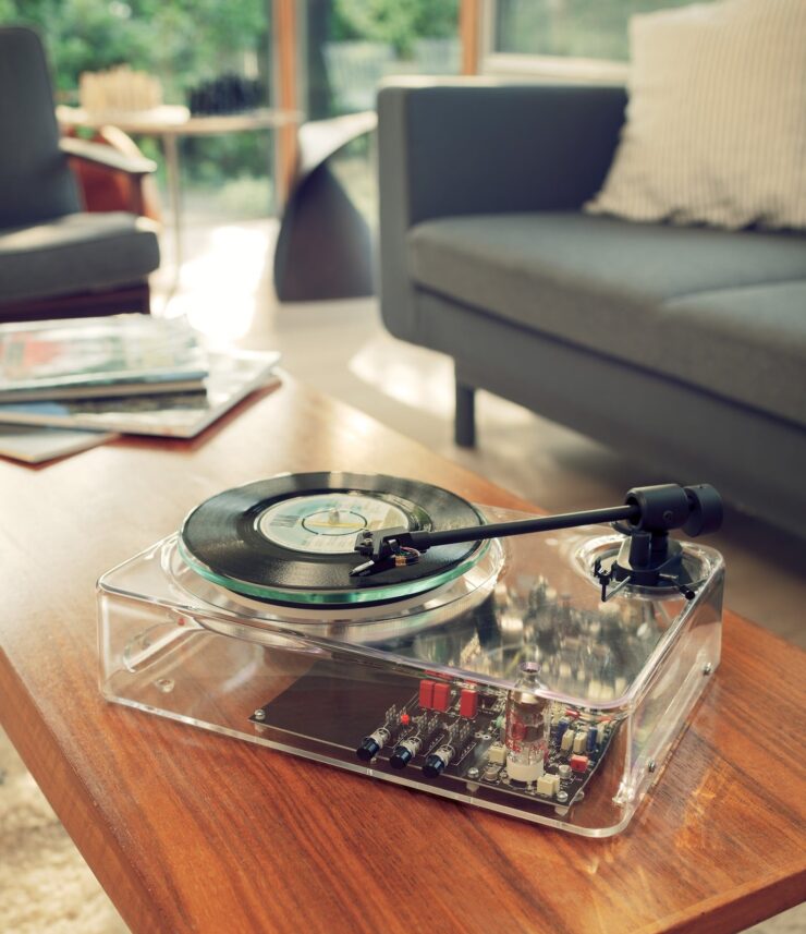 Gearbox Automatic Transparent Turntable MkII 1