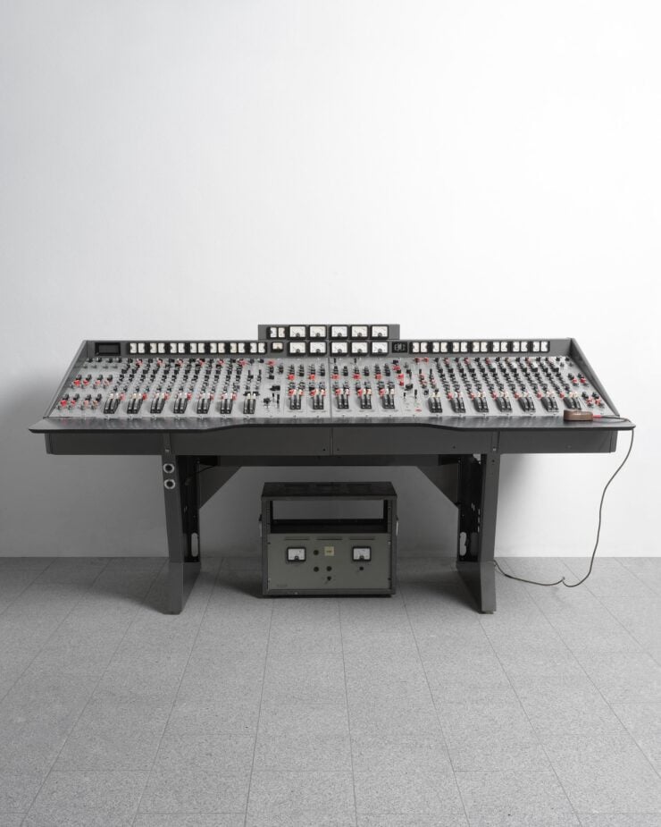 EMI TG12345 MkI Recording Console Used By The Beatles 5