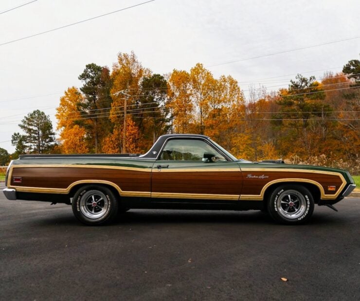 Ford Ranchero Country Squire 2
