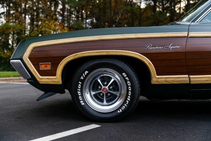 Ford Ranchero Country Squire 22