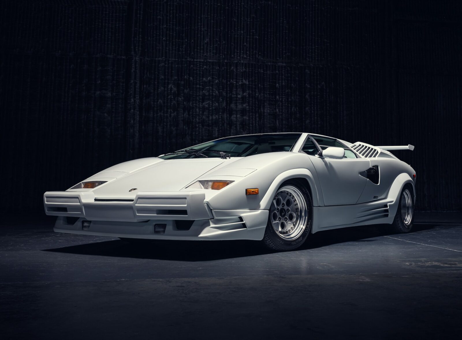 Lamborghini Countach 25th Anniversary Edition From The Wolf of Wall Street 5
