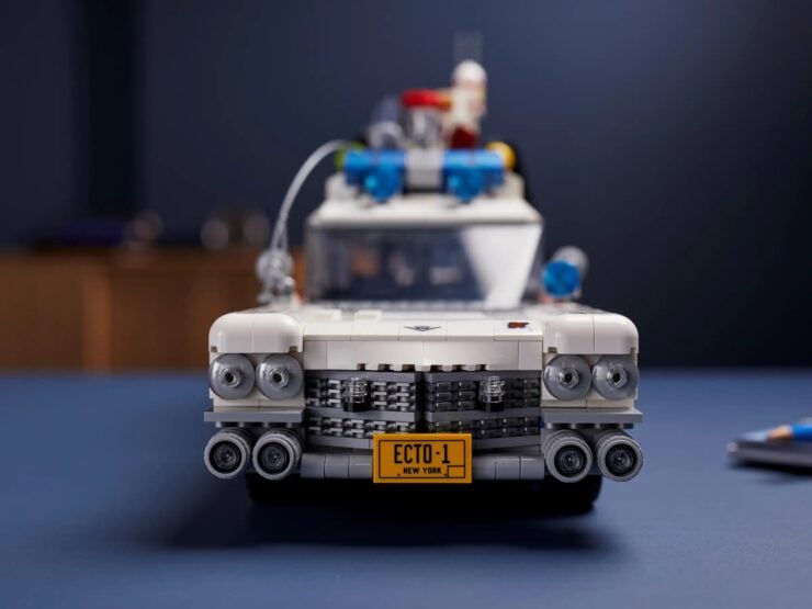 Lego Ghostbusters Ecto-1 9