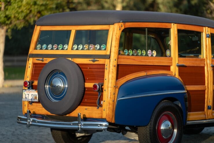 Ford Super De Luxe Woodyator Woodie Wagon 14