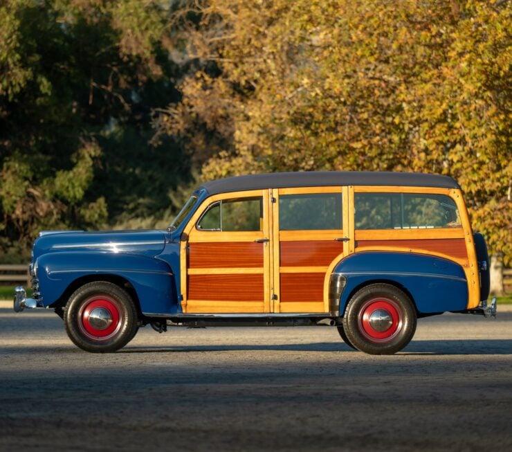 Ford Super De Luxe Woodyator Woodie Wagon 4