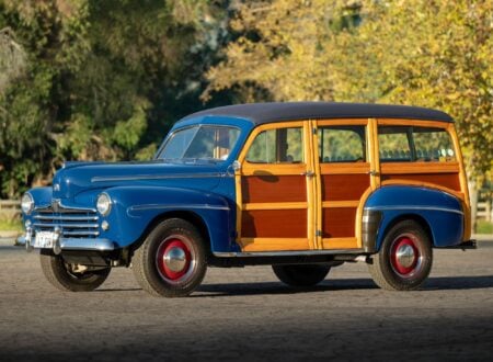 Ford Super De Luxe Woodyator Woodie Wagon