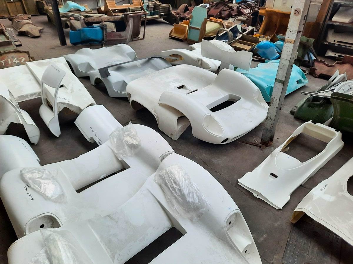 Lola Race Car Moulds and Body Panels 11