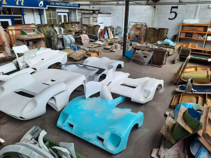 Lola Race Car Moulds and Body Panels 5