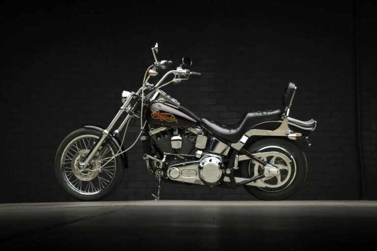 Harley-Davidson Softail Custom 11