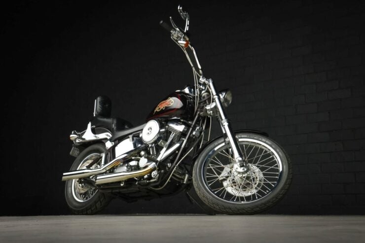 Harley-Davidson Softail Custom 13