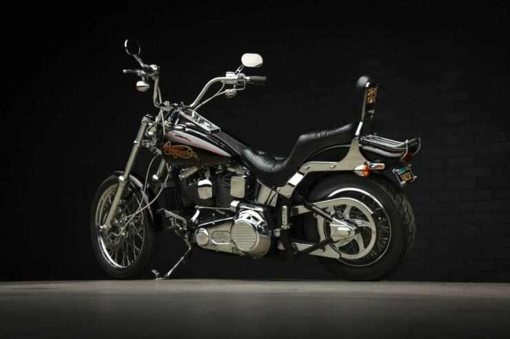 Harley-Davidson Softail Custom 3