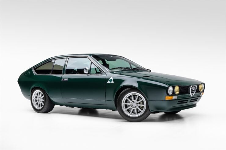 Alfa Romeo Alfetta GTV 1