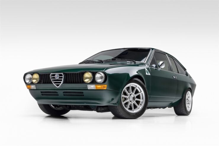 Alfa Romeo Alfetta GTV 8