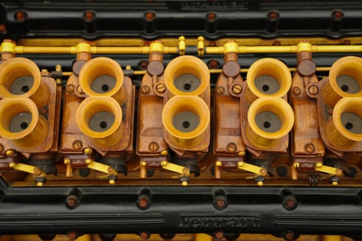 Scale Model Ferrari Colombo V12 Engine 24