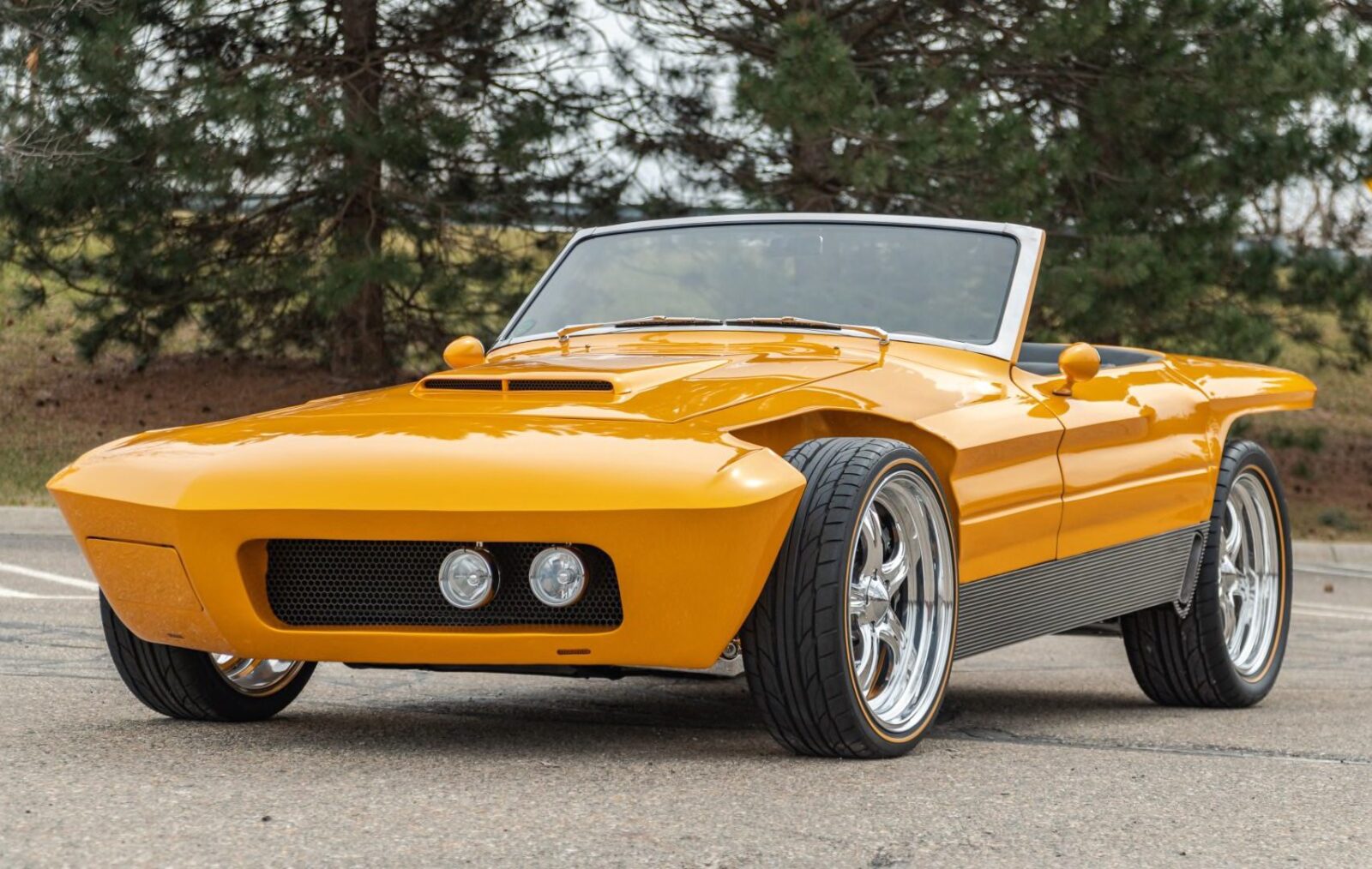 Hot Wheels Golden Hawk Dream Roadster