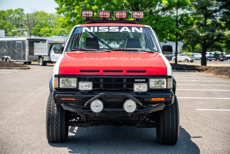 Nissan Desert Runner Pickup Truck 3