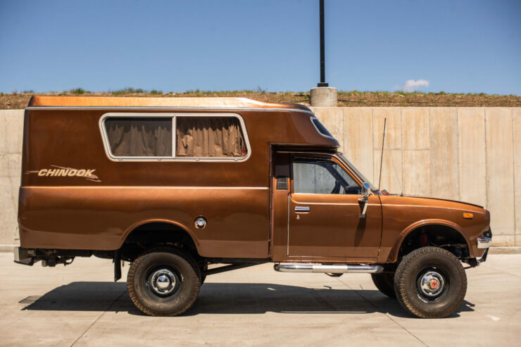 Toyota Chinook 4×4 Camper 3