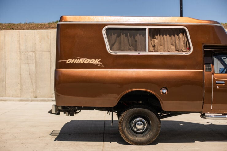 Toyota Chinook 4×4 Camper 4