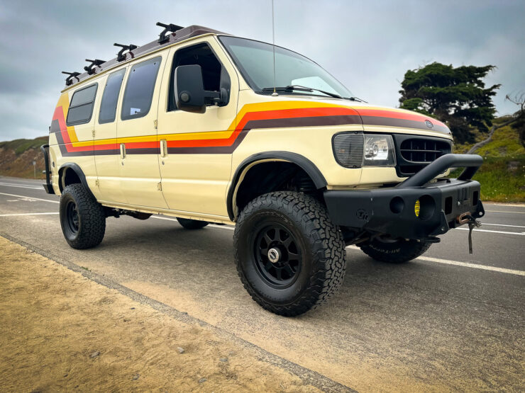 Ford E-350 4×4 Sportsmobile Camper V10 Van 15