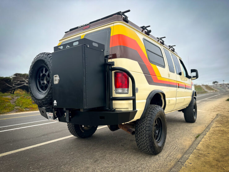 Ford E-350 4×4 Sportsmobile Camper V10 Van 17