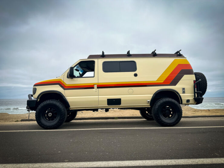 Ford E-350 4×4 Sportsmobile Camper V10 Van 19