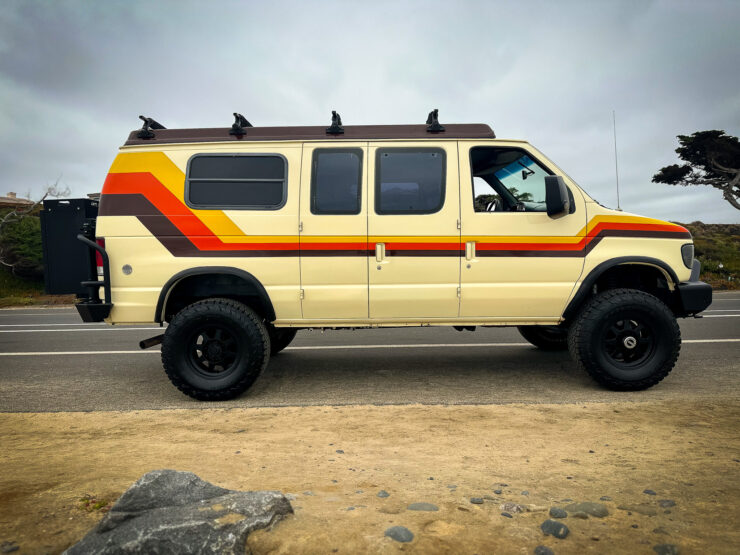 Ford E-350 4×4 Sportsmobile Camper V10 Van 23