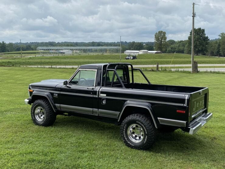 Jeep J10 Laredo Pickup Truck 3