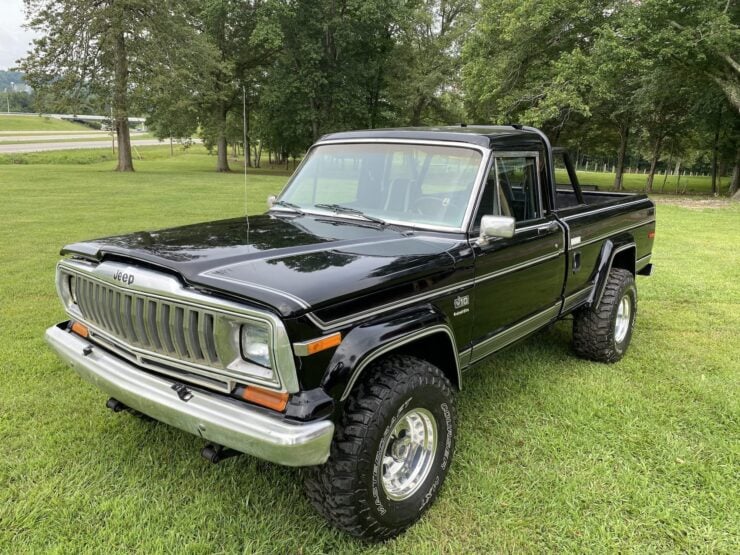 Jeep J10 Laredo Pickup Truck 8