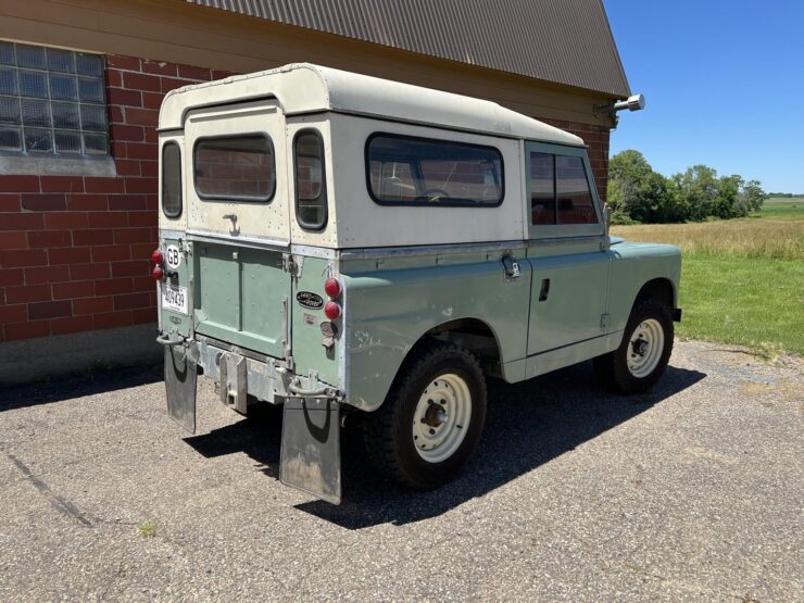 Land Rover Series IIA 6