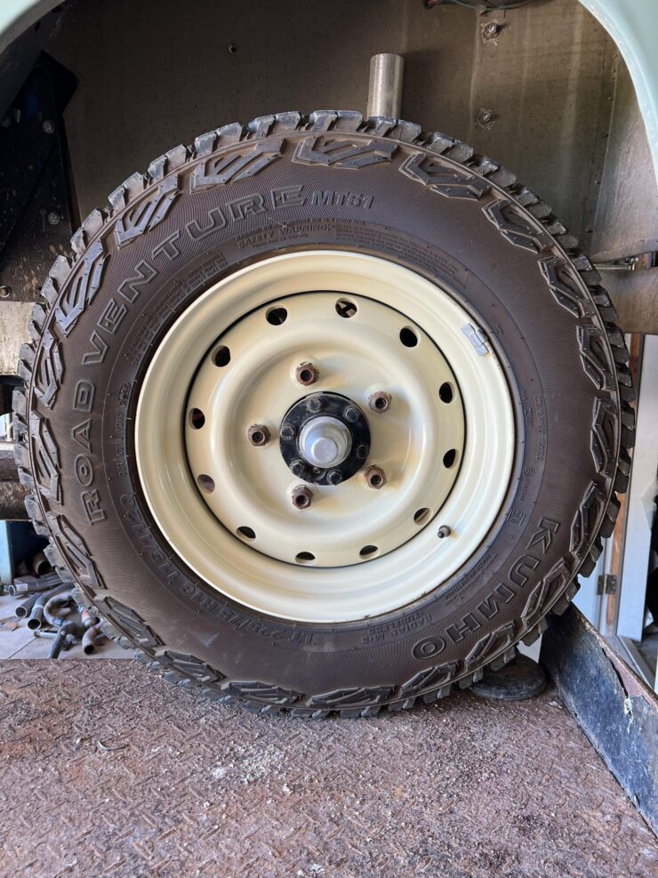 Land Rover Series IIA Wheel