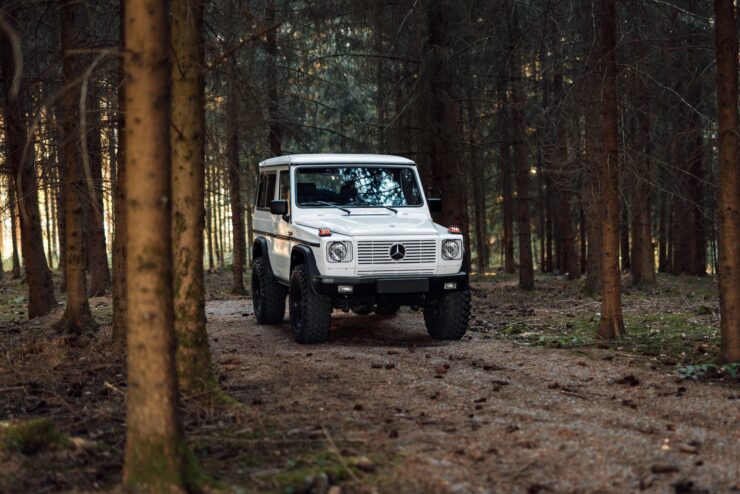 Mercedes-Benz G-Wagon V8 16