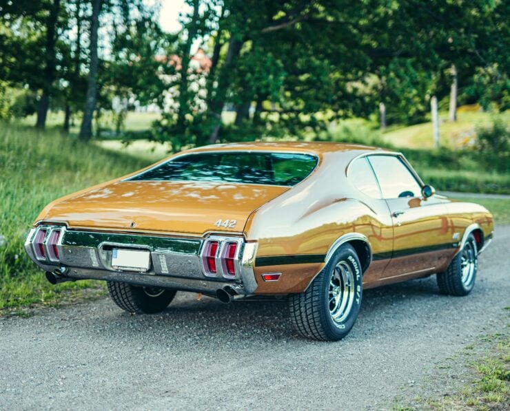 Oldsmobile 442 W30 4