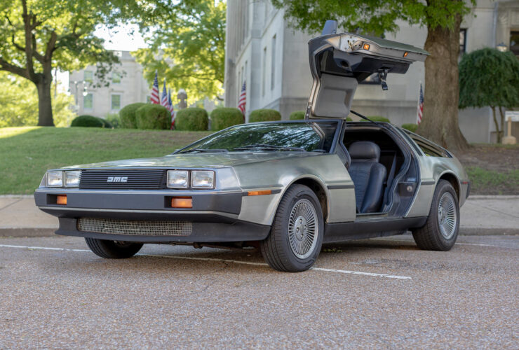 V8-Swapped DeLorean DMC-12 5