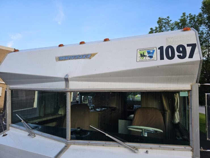 Winnebago D22 Motorhome 10