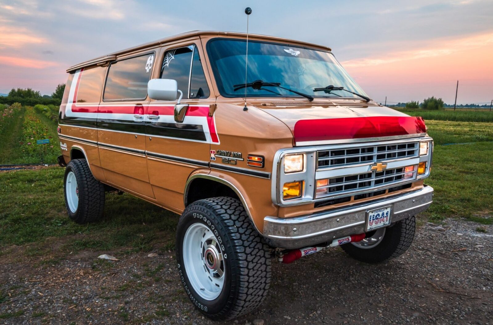 Adventure Van A 1989 Chevrolet G20 Pathfinder 4 4