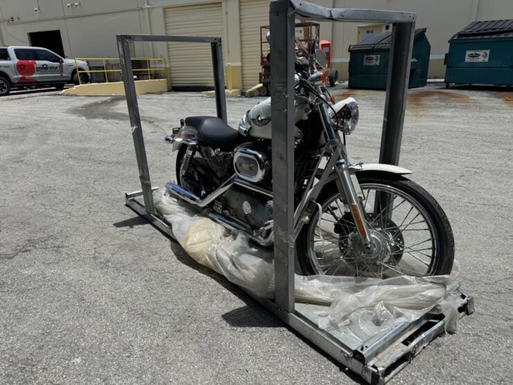 Harley-Davidson Sportster Custom 100th Anniversary 13