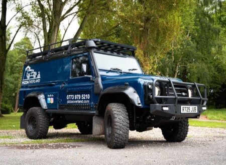 Pizza Overland Land Rover Defender