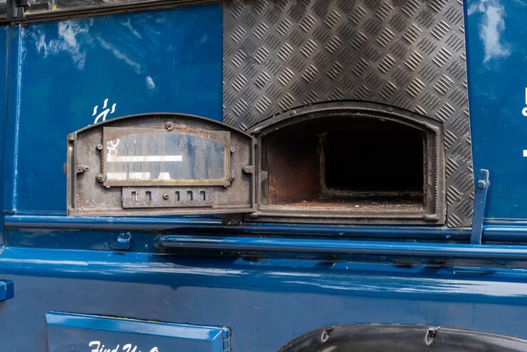 Pizza Overland Land Rover Defender 8