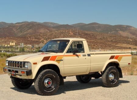 Toyota Pickup SR5 4×4 5-Speed