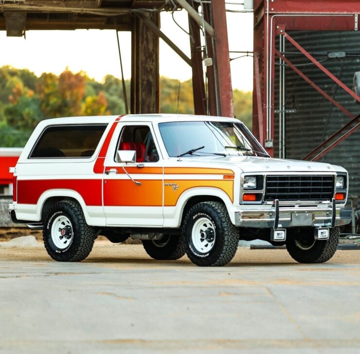 Godzilla-Powered Ford Bronco 5