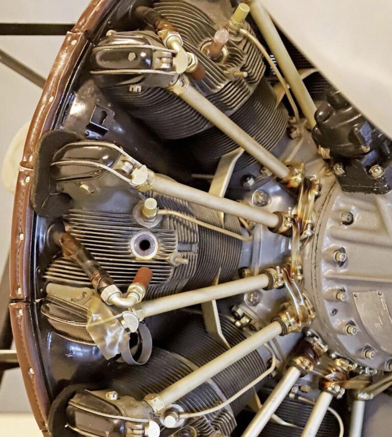 A 10.16 Liter Lom Praha M462RF 9-Cylinder Radial Engine