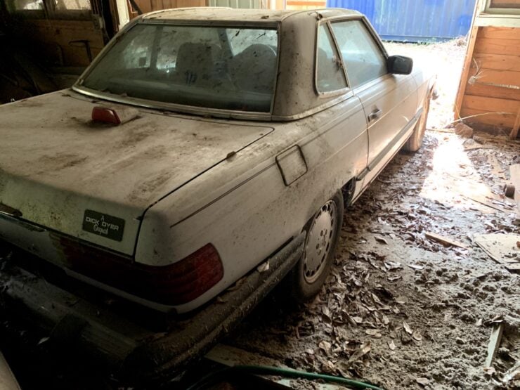 Mercedes-Benz R107 Barn Find 22