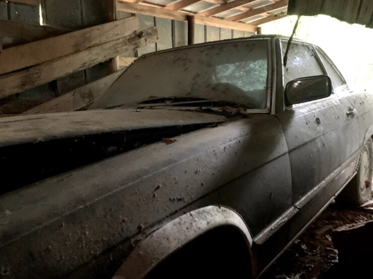 Mercedes-Benz R107 Barn Find 6