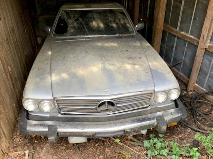 Mercedes-Benz R107 Barn Find 7